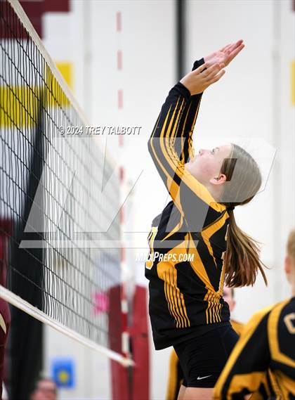 Thumbnail 2 in Honeoye Falls-Lima @ Mendon photogallery.