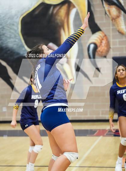 Thumbnail 3 in Rifle va Arapahoe (Dakota Ridge Varsity Tournament) photogallery.