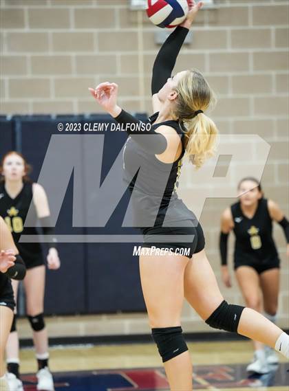 Thumbnail 2 in Rifle va Arapahoe (Dakota Ridge Varsity Tournament) photogallery.