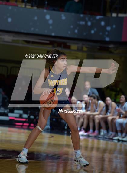 Thumbnail 3 in Walter Panas vs. Harrison (Slam Dunk Showcase) photogallery.