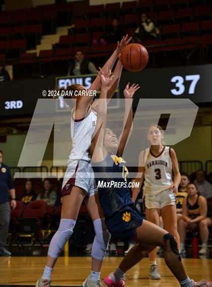 Thumbnail 3 in Walter Panas vs. Harrison (Slam Dunk Showcase) photogallery.
