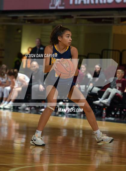 Thumbnail 1 in Walter Panas vs. Harrison (Slam Dunk Showcase) photogallery.