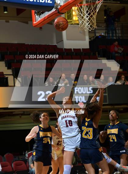 Thumbnail 3 in Walter Panas vs. Harrison (Slam Dunk Showcase) photogallery.