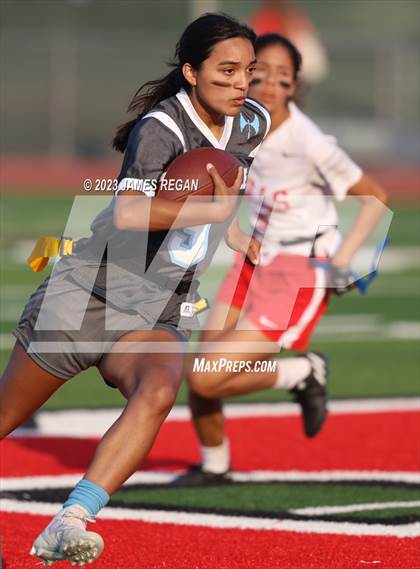 Thumbnail 3 in Mills vs Hillsdale (Burlingame HS) photogallery.