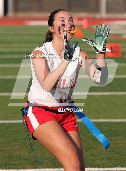 Thumbnail 3 in Mills vs Hillsdale (Burlingame HS) photogallery.