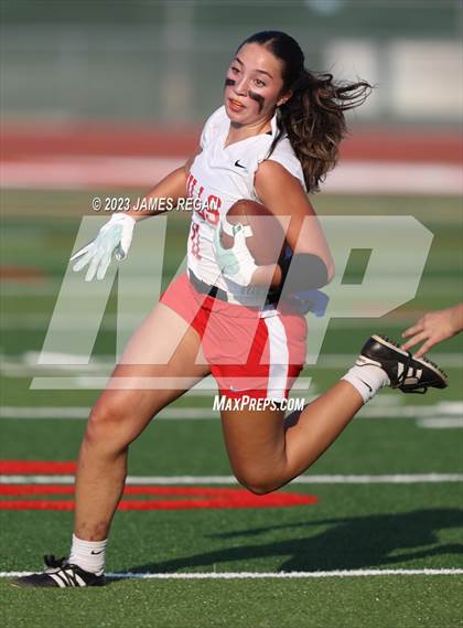 Thumbnail 3 in Mills vs Hillsdale (Burlingame HS) photogallery.