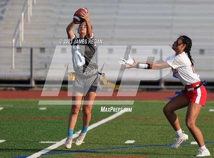 Thumbnail 2 in Mills vs Hillsdale (Burlingame HS) photogallery.