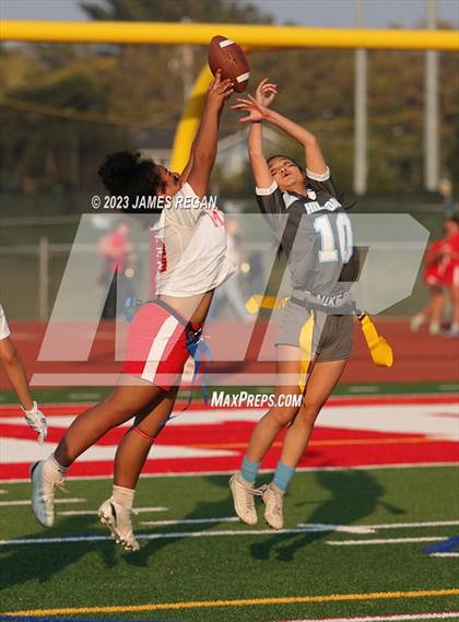 Thumbnail 2 in Mills vs Hillsdale (Burlingame HS) photogallery.