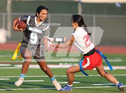 Thumbnail 2 in Mills vs Hillsdale (Burlingame HS) photogallery.