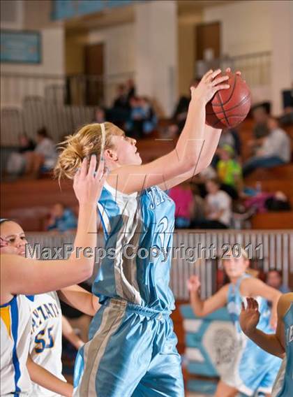 Thumbnail 3 in Wayzata @ Jefferson (Varsity) photogallery.