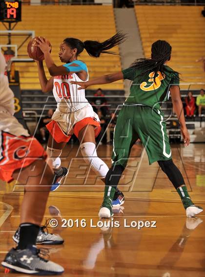 Thumbnail 3 in Long Beach Poly vs. Chaminade (CIF SoCal Regional Open Division Final) photogallery.