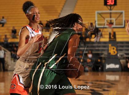 Thumbnail 2 in Long Beach Poly vs. Chaminade (CIF SoCal Regional Open Division Final) photogallery.