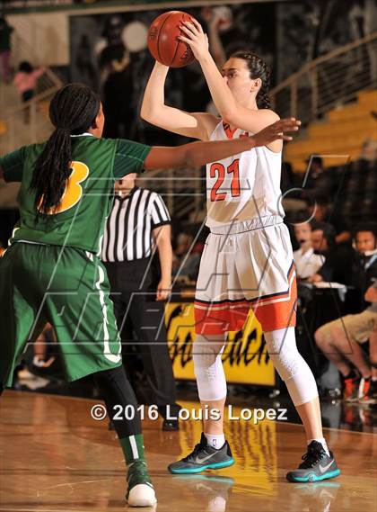 Thumbnail 3 in Long Beach Poly vs. Chaminade (CIF SoCal Regional Open Division Final) photogallery.