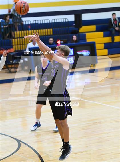 Thumbnail 2 in Northwest Christian @ Bourgade Catholic photogallery.