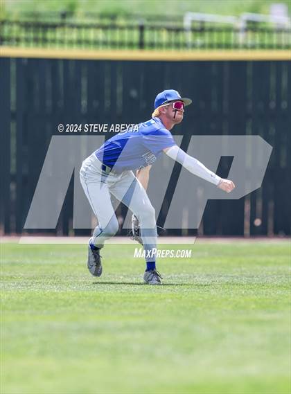 Thumbnail 3 in Grandview vs. Fort Collins (CHSAA 5A Second Round Consolation) photogallery.
