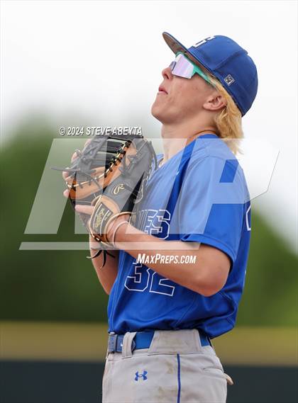 Thumbnail 2 in Grandview vs. Fort Collins (CHSAA 5A Second Round Consolation) photogallery.