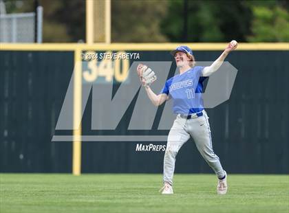 Thumbnail 3 in Grandview vs. Fort Collins (CHSAA 5A Second Round Consolation) photogallery.