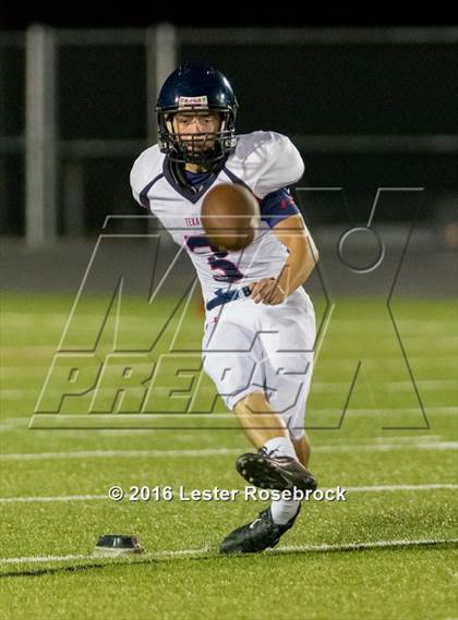 Thumbnail 2 in Wimberley vs Fredericksburg JV photogallery.