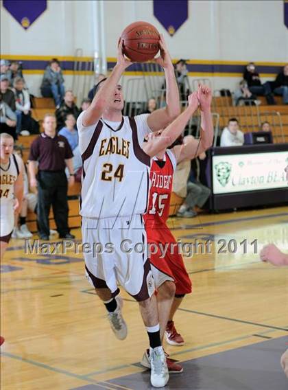 Thumbnail 1 in Solon Springs vs Bruce (Clayton Holiday Tournament) photogallery.