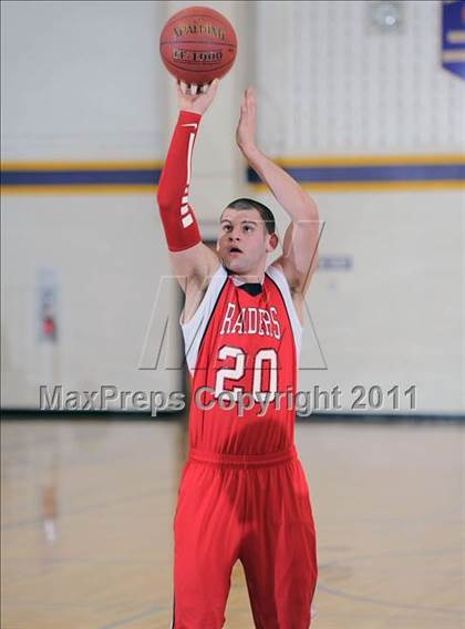 Thumbnail 2 in Solon Springs vs Bruce (Clayton Holiday Tournament) photogallery.