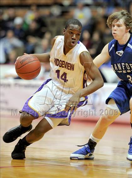 Thumbnail 2 in Ridgeview vs. Hanford West (CIF CS D3 Final) photogallery.
