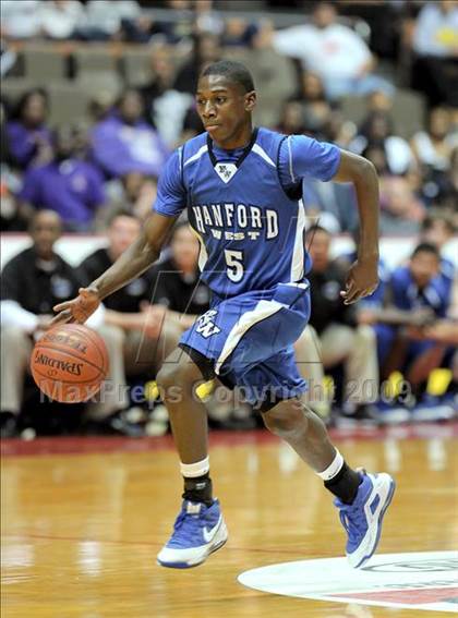 Thumbnail 3 in Ridgeview vs. Hanford West (CIF CS D3 Final) photogallery.