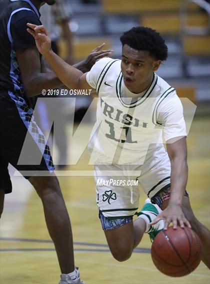 Thumbnail 1 in Sacred Heart Cathedral Preparatory (Damian Lillard Classic Round 3) photogallery.