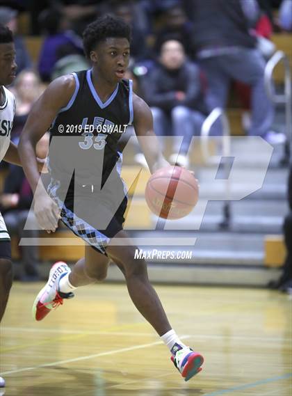 Thumbnail 1 in Sacred Heart Cathedral Preparatory (Damian Lillard Classic Round 3) photogallery.