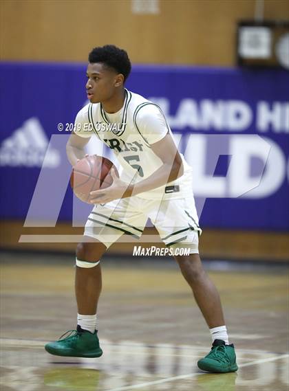 Thumbnail 2 in Sacred Heart Cathedral Preparatory (Damian Lillard Classic Round 3) photogallery.