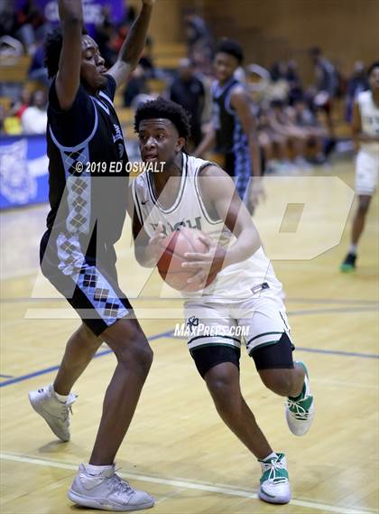 Thumbnail 3 in Sacred Heart Cathedral Preparatory (Damian Lillard Classic Round 3) photogallery.
