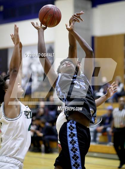 Thumbnail 2 in Sacred Heart Cathedral Preparatory (Damian Lillard Classic Round 3) photogallery.