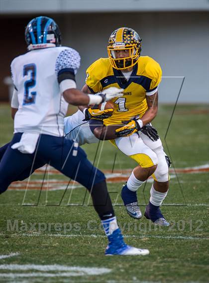 Thumbnail 2 in Ocean Lakes vs. Bird (VHSL AAA D6 Final) photogallery.