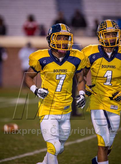 Thumbnail 2 in Ocean Lakes vs. Bird (VHSL AAA D6 Final) photogallery.