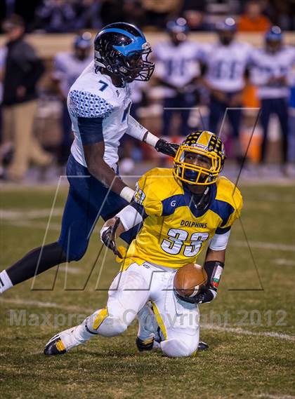 Thumbnail 2 in Ocean Lakes vs. Bird (VHSL AAA D6 Final) photogallery.