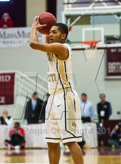 Thumbnail 1 in Mater Dei vs. Neumann-Goretti (Spalding Hoophall Classic) photogallery.