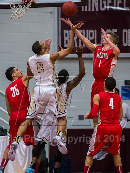 Thumbnail 3 in Mater Dei vs. Neumann-Goretti (Spalding Hoophall Classic) photogallery.