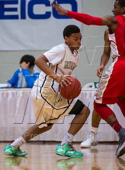 Thumbnail 3 in Mater Dei vs. Neumann-Goretti (Spalding Hoophall Classic) photogallery.