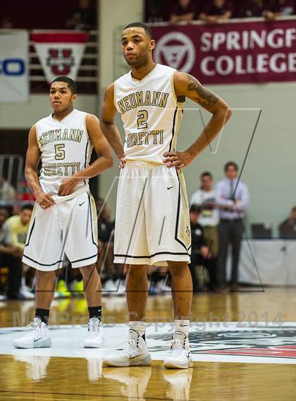 Thumbnail 3 in Mater Dei vs. Neumann-Goretti (Spalding Hoophall Classic) photogallery.