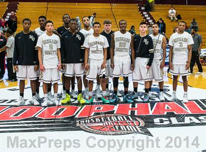 Thumbnail 2 in Mater Dei vs. Neumann-Goretti (Spalding Hoophall Classic) photogallery.