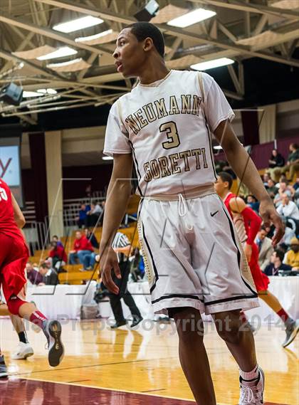 Thumbnail 3 in Mater Dei vs. Neumann-Goretti (Spalding Hoophall Classic) photogallery.