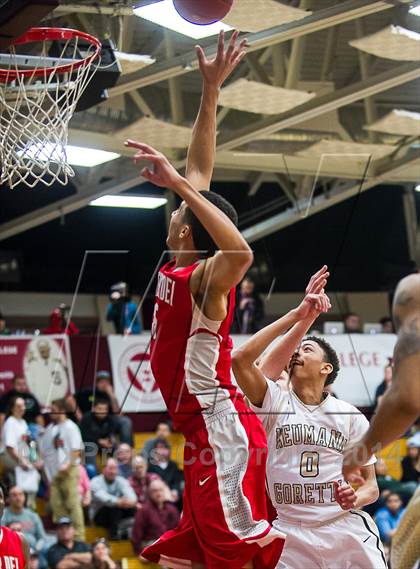 Thumbnail 1 in Mater Dei vs. Neumann-Goretti (Spalding Hoophall Classic) photogallery.