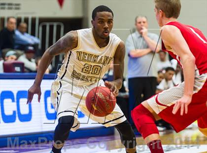 Thumbnail 2 in Mater Dei vs. Neumann-Goretti (Spalding Hoophall Classic) photogallery.