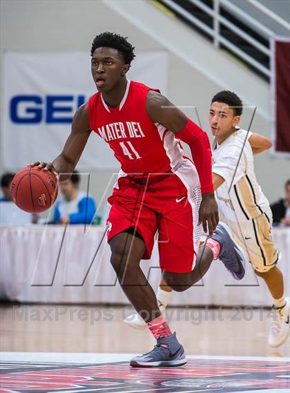 Thumbnail 1 in Mater Dei vs. Neumann-Goretti (Spalding Hoophall Classic) photogallery.
