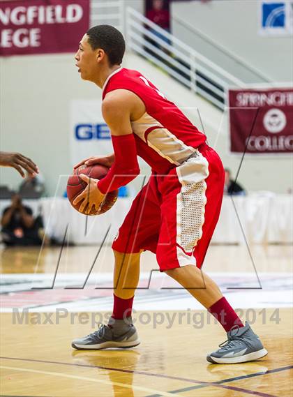 Thumbnail 3 in Mater Dei vs. Neumann-Goretti (Spalding Hoophall Classic) photogallery.