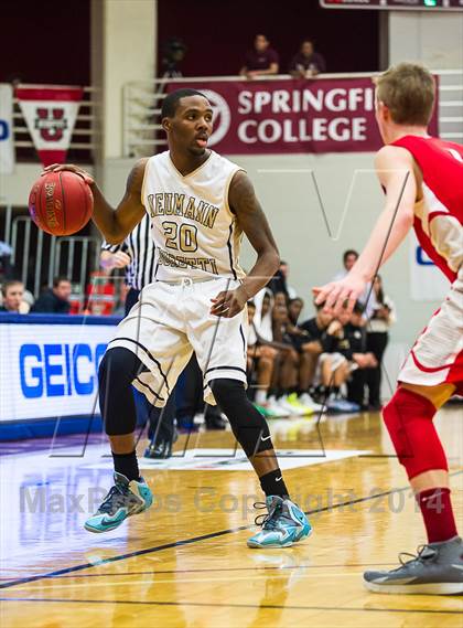 Thumbnail 2 in Mater Dei vs. Neumann-Goretti (Spalding Hoophall Classic) photogallery.