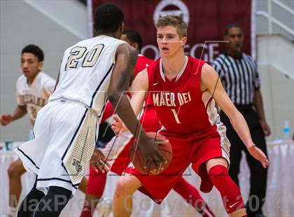 Thumbnail 3 in Mater Dei vs. Neumann-Goretti (Spalding Hoophall Classic) photogallery.