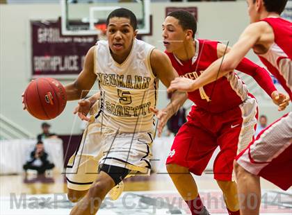 Thumbnail 1 in Mater Dei vs. Neumann-Goretti (Spalding Hoophall Classic) photogallery.