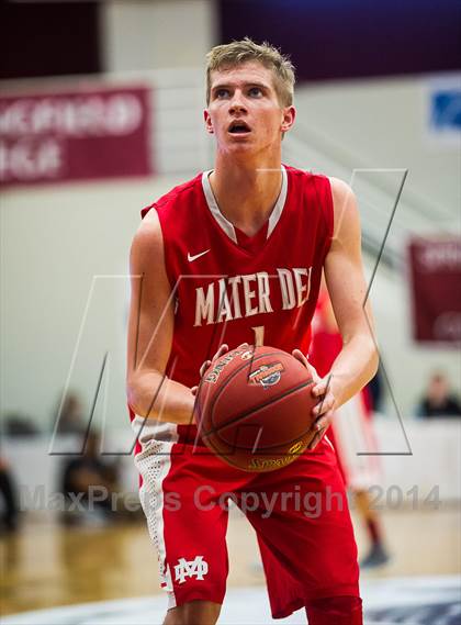 Thumbnail 3 in Mater Dei vs. Neumann-Goretti (Spalding Hoophall Classic) photogallery.