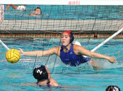 Thumbnail 2 in Davis vs St. Francis (Davis Fall Classic) photogallery.