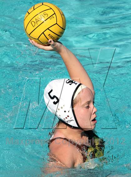 Thumbnail 1 in Davis vs St. Francis (Davis Fall Classic) photogallery.